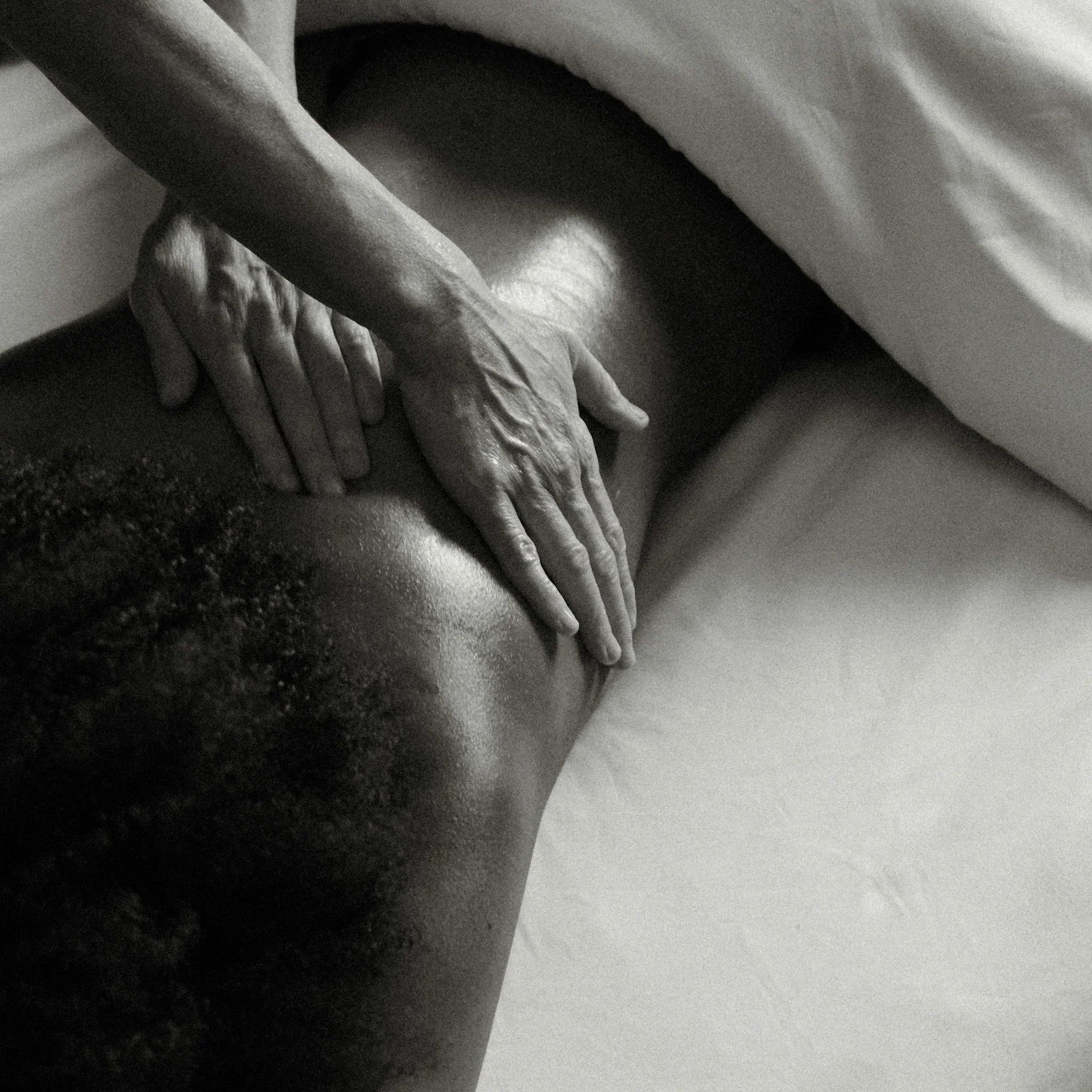 Sensual & erotic massages: What are they and how to give one